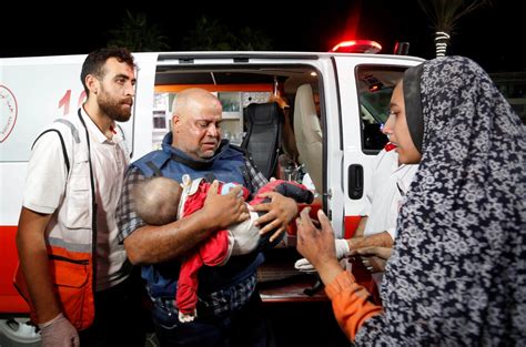 Bakan Göktaş, Gazze’deki saldırılarda ailesini kaybeden Al Jazeera muhabiri Dahduh ile görüştü